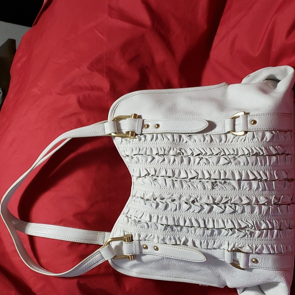 Tahari tote